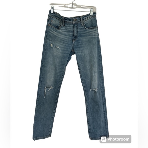 Anthropologie Pilcro Slim Boyfriend Ripped Distressed Straight Leg Jeans Size 27
